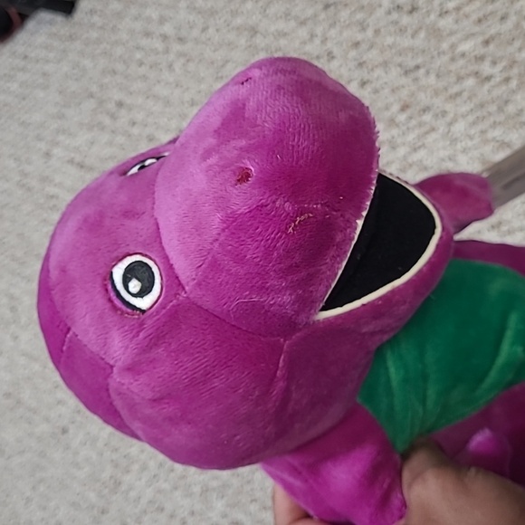 Universal Studios Barney Dinosaur Stuffed Toy - Picture 4 of 7